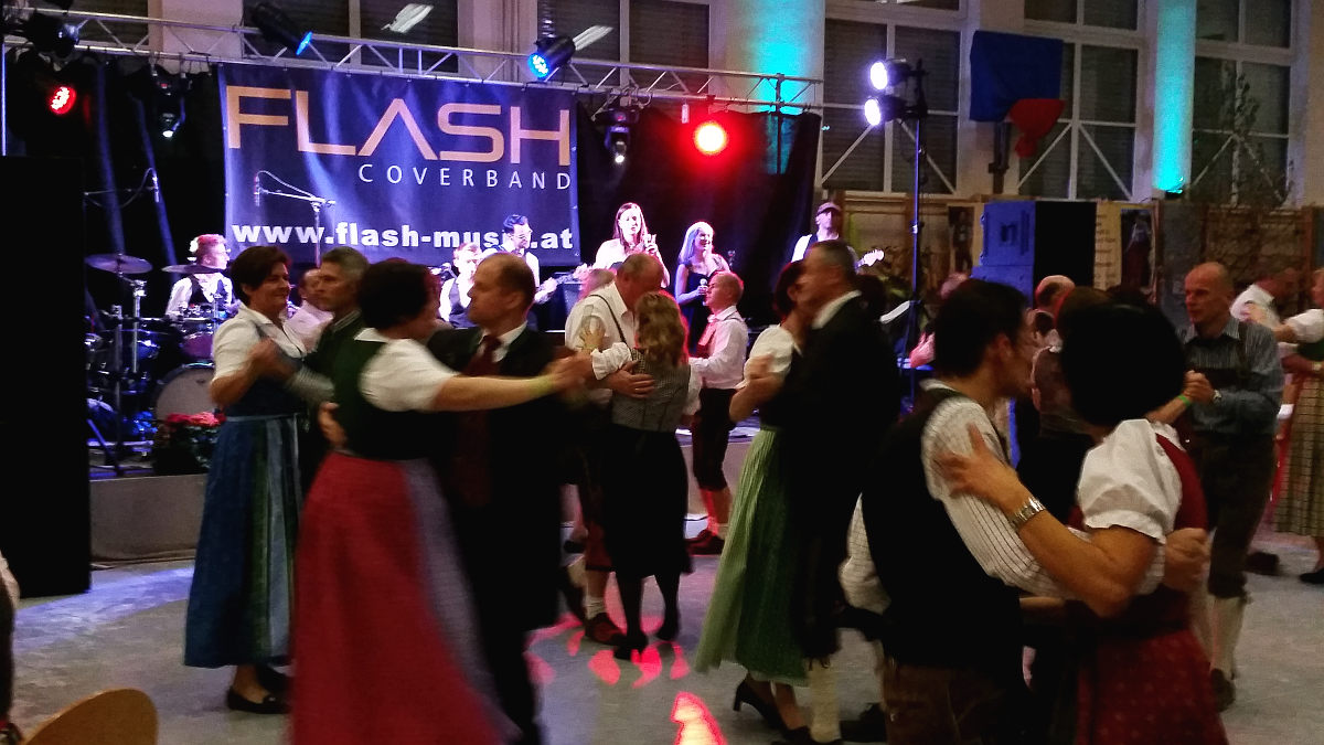Tanzband Flash am Trachtenball der LJ Schleißheim