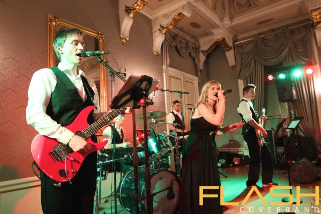 Die Tanzband Flash live am Maturaball des BRG Landwiedstraße